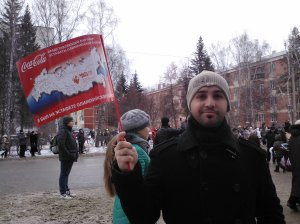 José Rubio con la bandera Sochi 2014